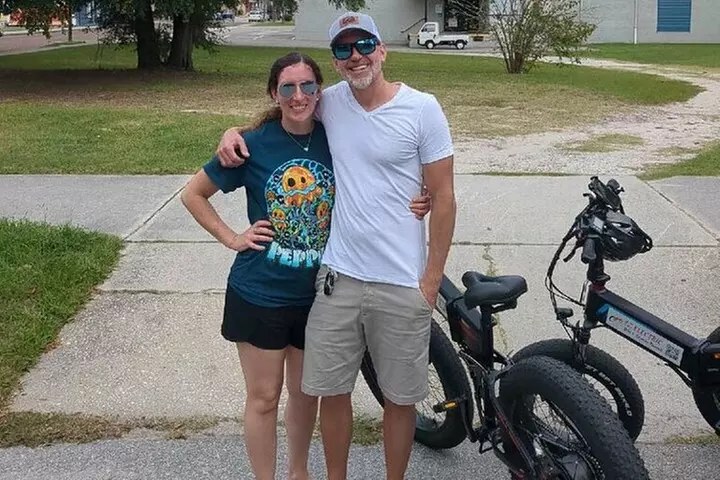 2-Hr, 45 Min Tour de Wilmington E-Bike Tour/Sightseeing/History