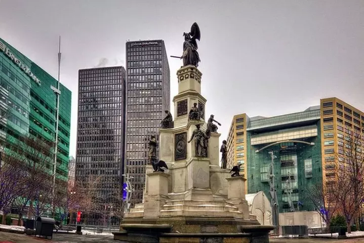 Self-Guided Scavenger Hunt: Detroit Roll Through Motor City
