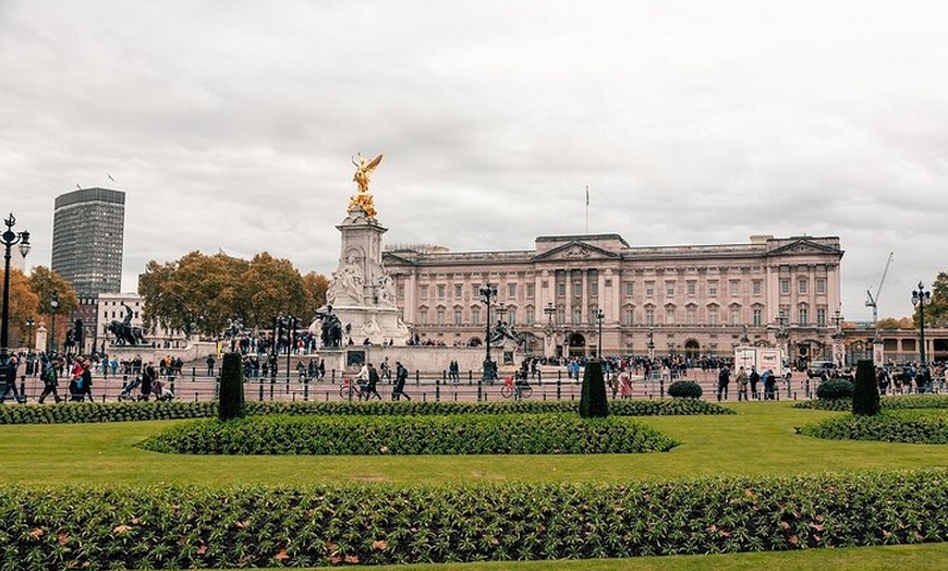 Image 10: Full Day London Private Tour with Entry to Iconic Landmarks
