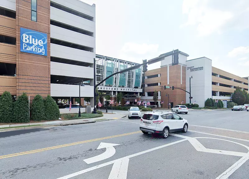 Parking at Kennestone Hospital Garage - Second Medium