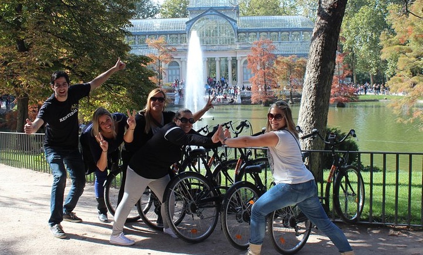 Image 2: Tour en bicicleta por lo más destacado de Madrid