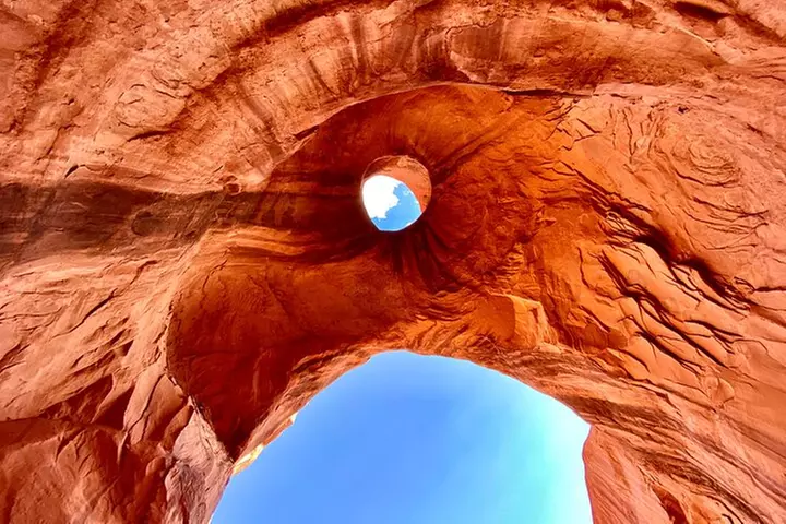 Monument Valley Extended Backcountry Tour