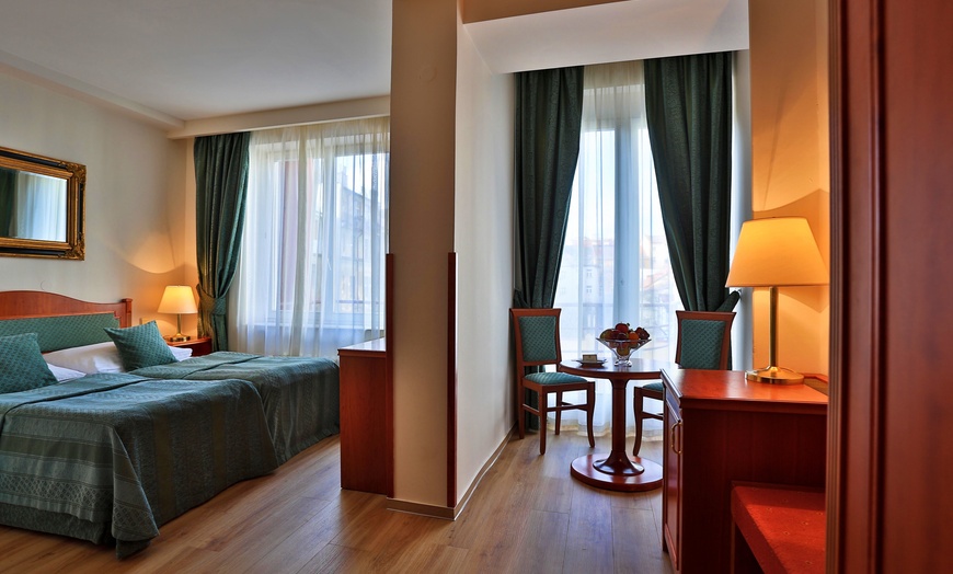 Image 5: ✈ RÉPUBLIQUE TCHÈQUE | Prague - Belvedere Hotel Prague 4* - City break
