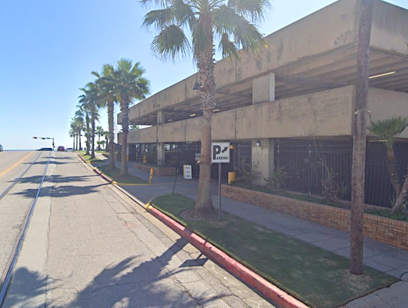 Parking at 1927 21st St. Garage