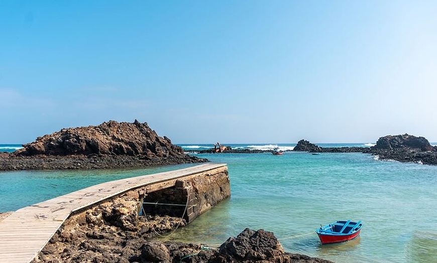 Image 2: Billetes de ida y vuelta a la Isla de Lobos