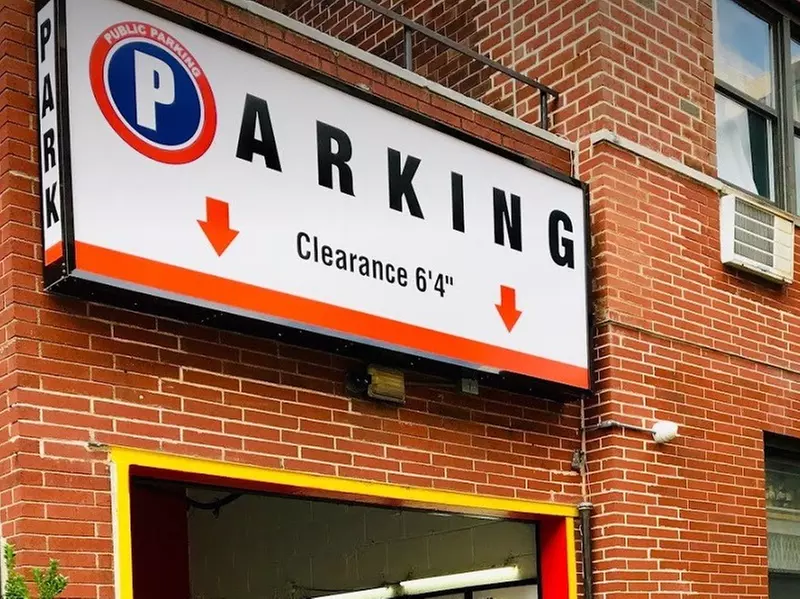 Parking at Public Parking Inc. - 200 E. 15th St. Garage - Second Medium