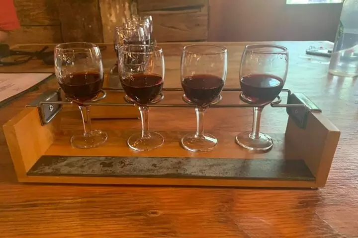 Arizona Winery All-Inclusive Tour with Lunch & Tastings