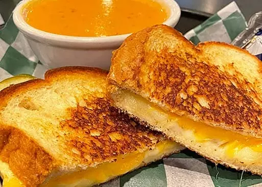 5% Cash Back at Celts Pub & Grill