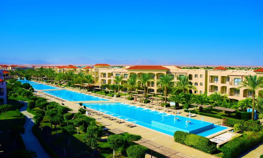 Image 2: ✈ EGYPT | Hurghada - Jaz Aquamarine Resort 5* - All-inclusive