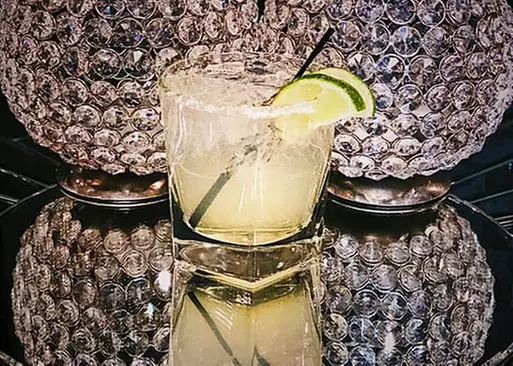 5% Cash Back at 4 Sisters Wine Bar & Tapas Re...