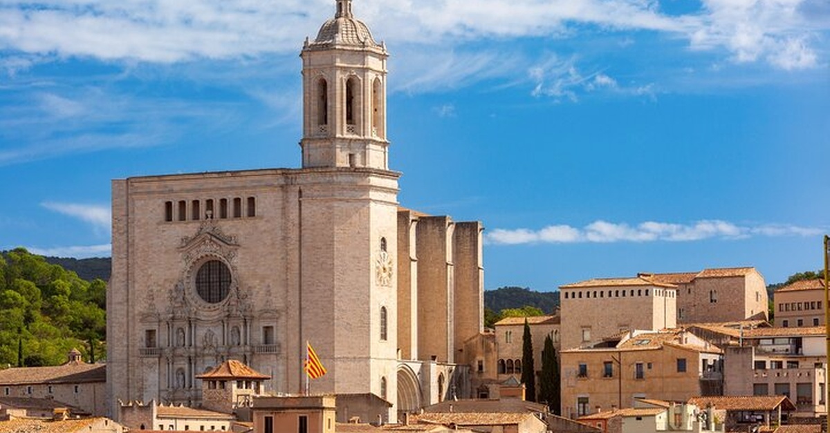 Paseo privado de 2 horas por Girona con guía local