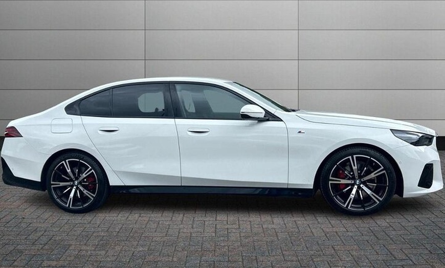 Image 3: London to Paris France Private Transfers