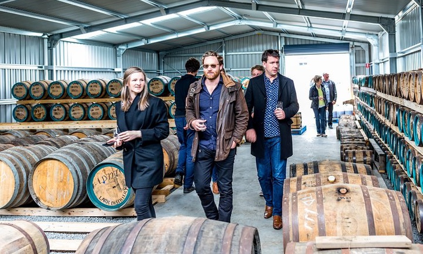 Image 7: Tasmanian Whisky Distillery Tour