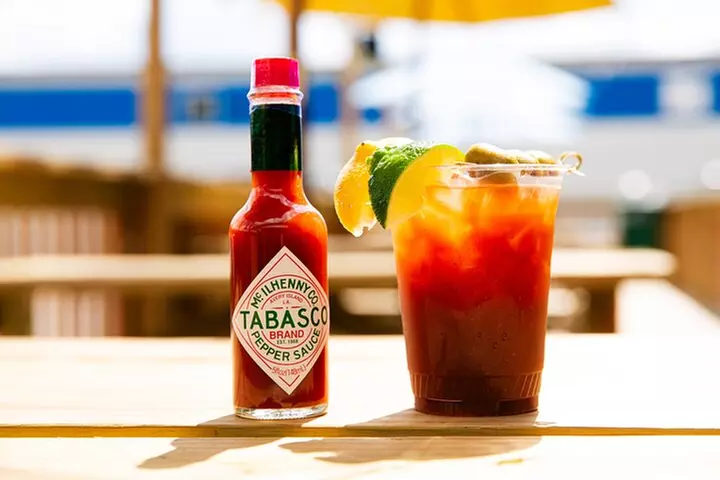 Nashville Combo Tour: Sightseeing, Murals & Brewery/Distillery