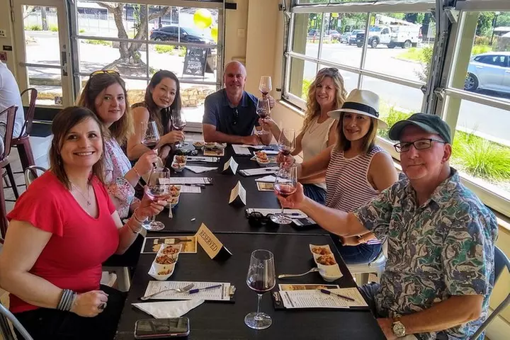 Healdsburg Wine and Food Pairing Guided Walking Tour