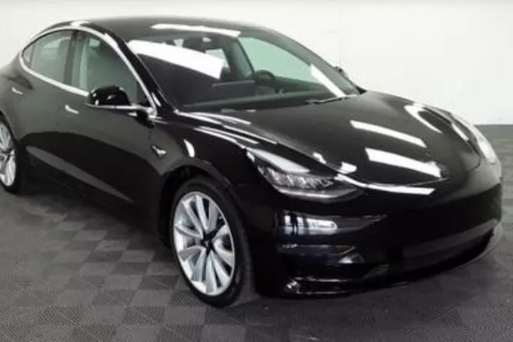 Luxury Private Tesla Transfer from Phoenix Airport to Hotels