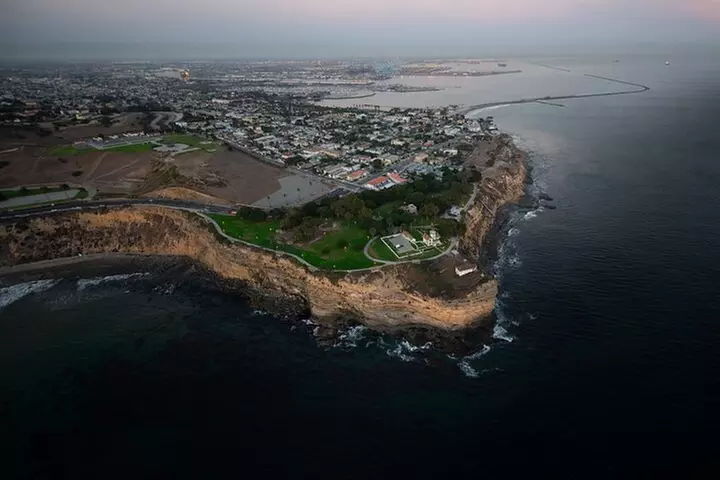 Private Helicopter Tour of Rancho Palos Verdes, Los Angeles, and Lo...