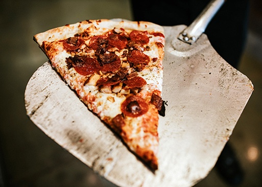 5% Cash Back at Dough Co. Pizza