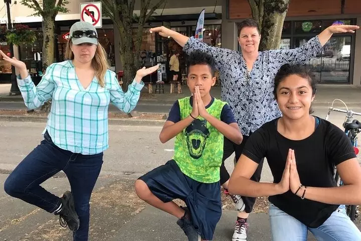 Unique Scavenger Hunt Experience in Lincoln by Wacky Walks