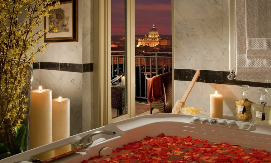 Image 11: ✈ ITALIE | Rome - Splendide Royal 5* - Centre ville