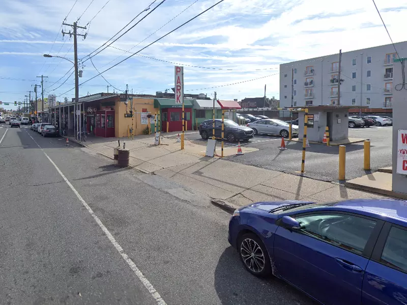 Parking at 918 Washington Ave. Lot