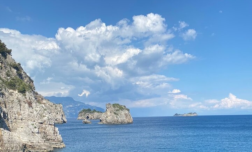 Image 22: Amalfi coast tour in barca massimo 12 persone