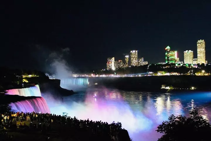 Private Tour: Niagara Falls Day Trip from New York City