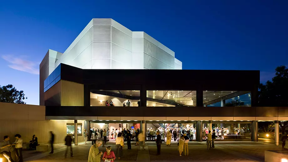 The King's Singers at Irvine Barclay Theatre - Second Medium