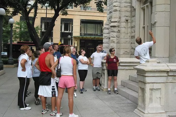 Chicago Favorites Ultimate Food and Walking Tour