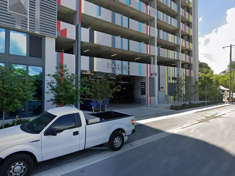 Parking at 2916 N. Miami Ave. Garage - P2507