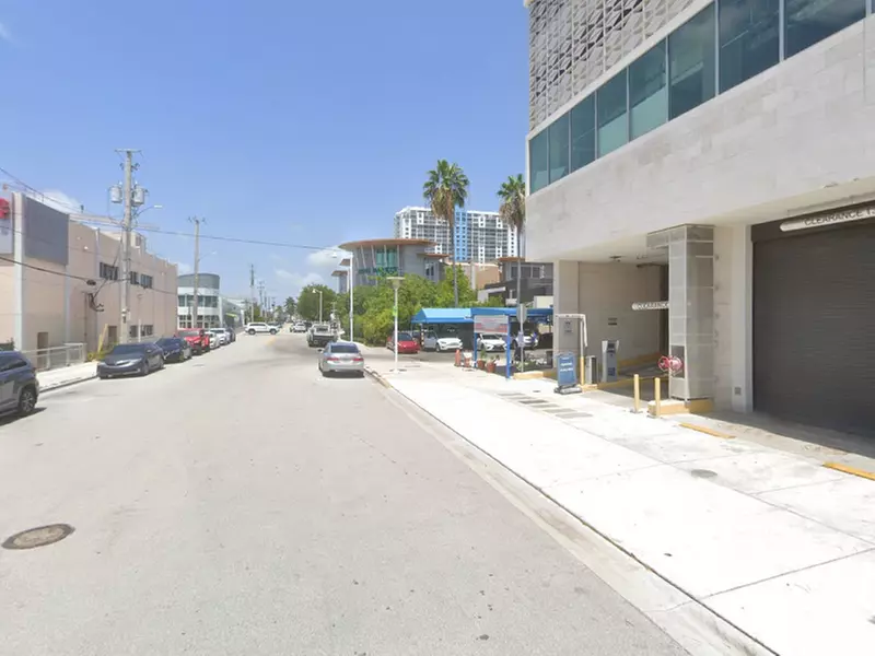 Parking at 1800 Alton Rd. Garage - Primary Image