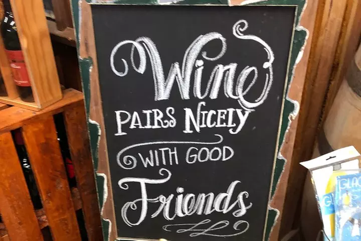 Mount Tamborine Deluxe Wine Tasting with Two Course Lunch