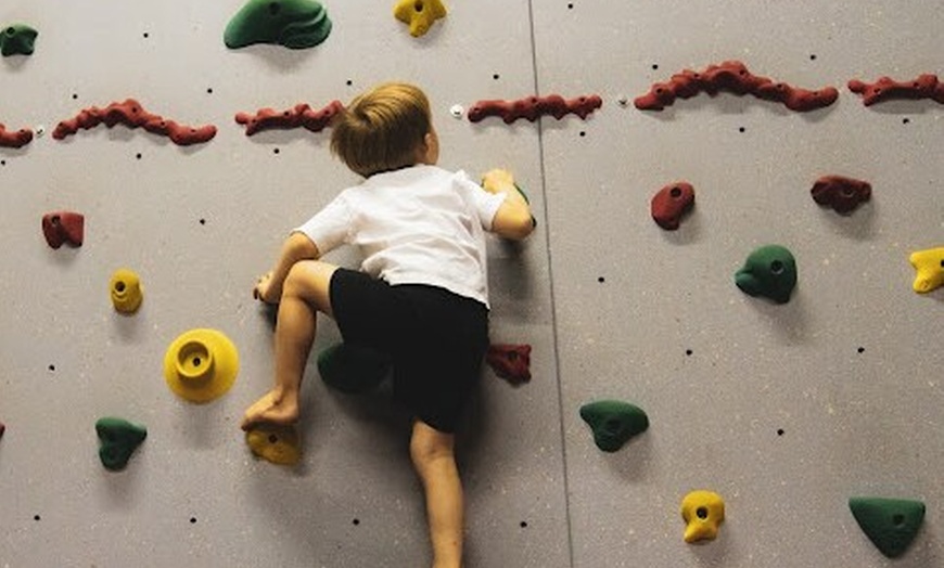 Image 3: $48.50 For Intro Parkour Training: 1 Class Per Week For 1 Month (Re...