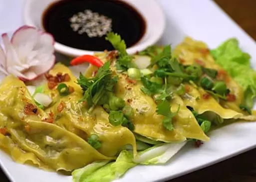 5% Cash Back at Thai House