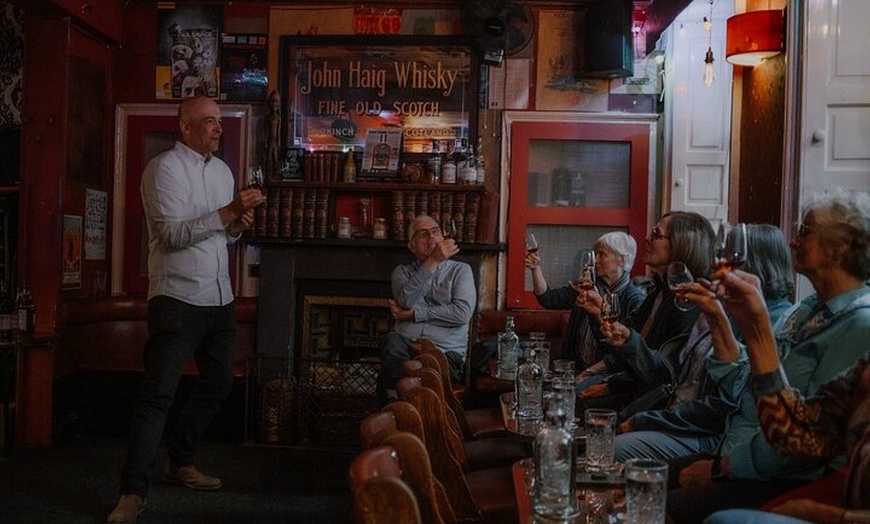 Image 12: Edinburgh: Whisky Tasting with Storytelling in a Historic Pub