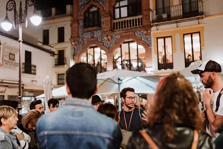 Tour de la Sevilla Paranormal y Misteriosa (grupos pequeños)