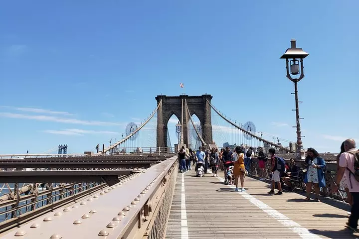New York Contrasts Tour