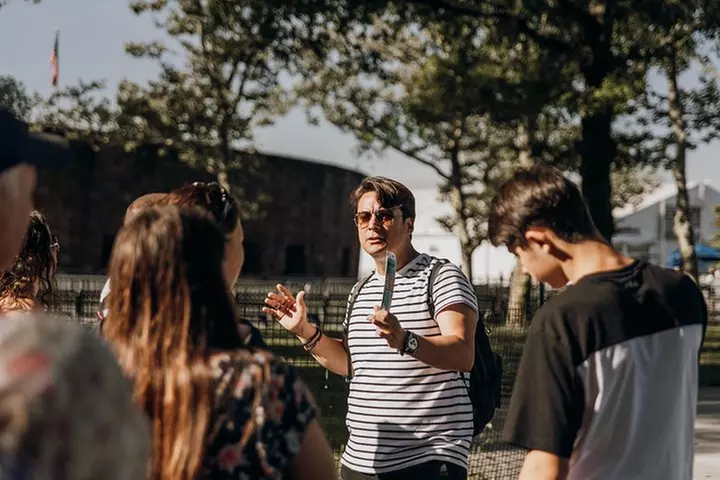 Statue of Liberty and Ellis Island Guided Tour with Ferry