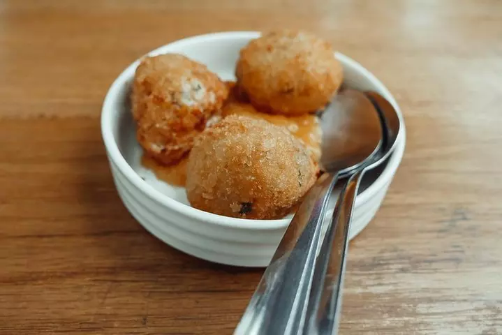 South Beach Cultural Food and Walking Tour