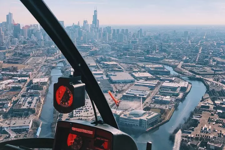 Private 45-Minute Chicago Skyline Helicopter Tour