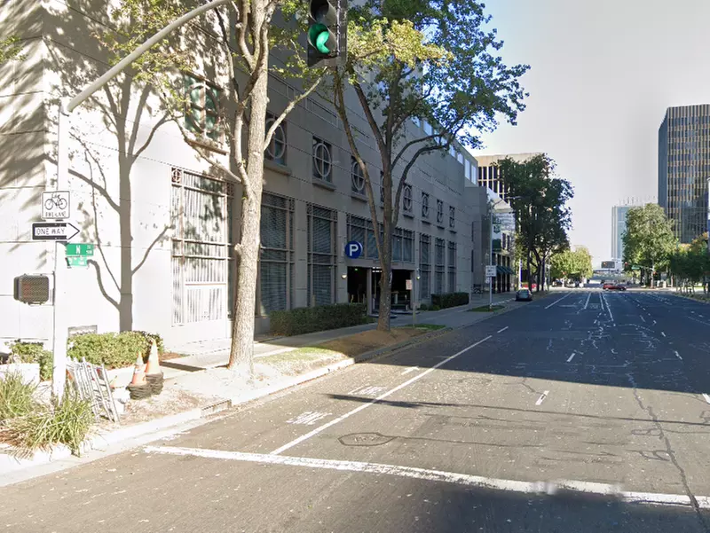 Parking at 400 Capitol Mall