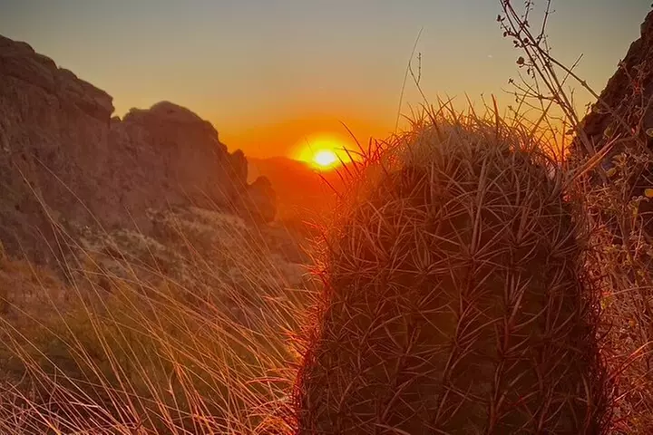 Stunning Sunset or Sunrise Guided Hiking Adventure in Phoenix