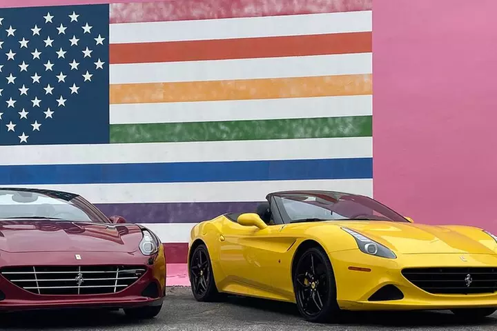 50-Minute Driving Tour: Explore Hollywood Sign in a Ferrari
