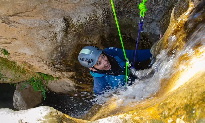 Image 5: Aventura de Barranquismo en Rio Verde en Granada