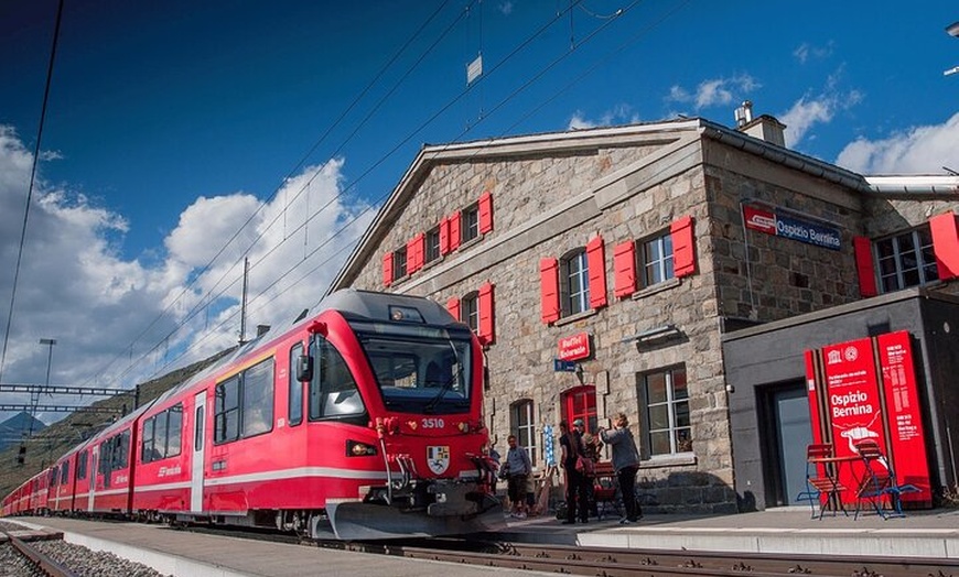 Image 6: Esperienza a bordo del Trenino Rosso del Bernina