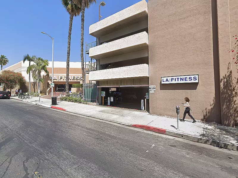 Parking at LA Fitness Hollywood Garage - Primary Image