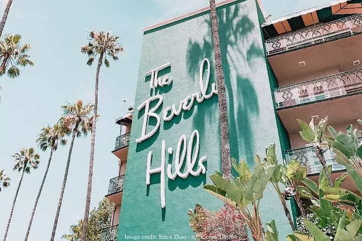 Beverly Hills and Rodeo Drive: Private 2-Hour Walking Tour