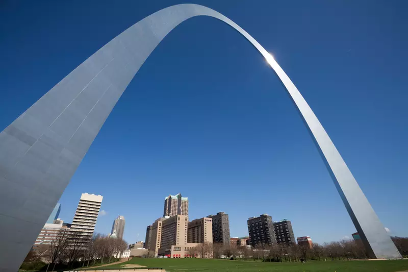 Gateway Arch Parking Deals
