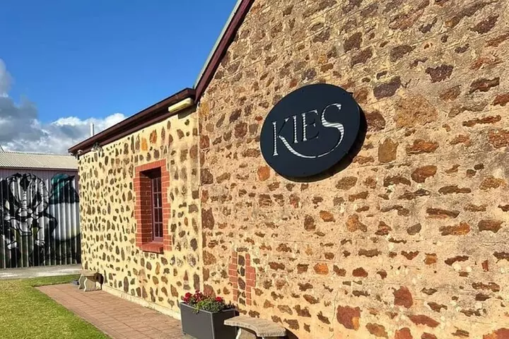 Barossa Premium Wine Tasting Tour & lunch Departs 7 days a week