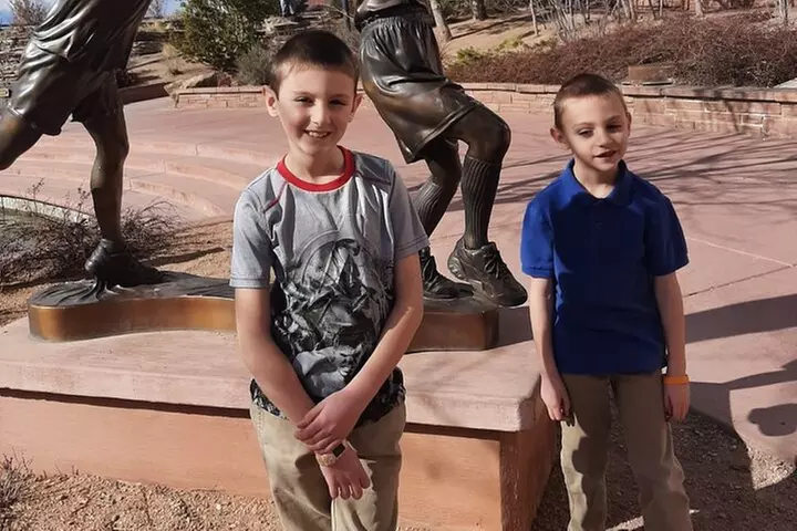 Pueblo Puzzling Adventure Scavenger Hunt Walking Activity - Second Medium